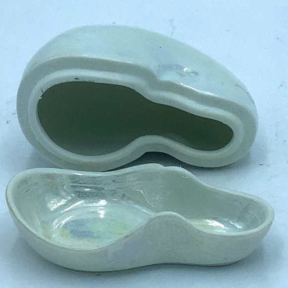 Vintage Lenox Nautilus Fine Porcelain Iridescent Sea Shell Trinket Box - Picture 8 of 10